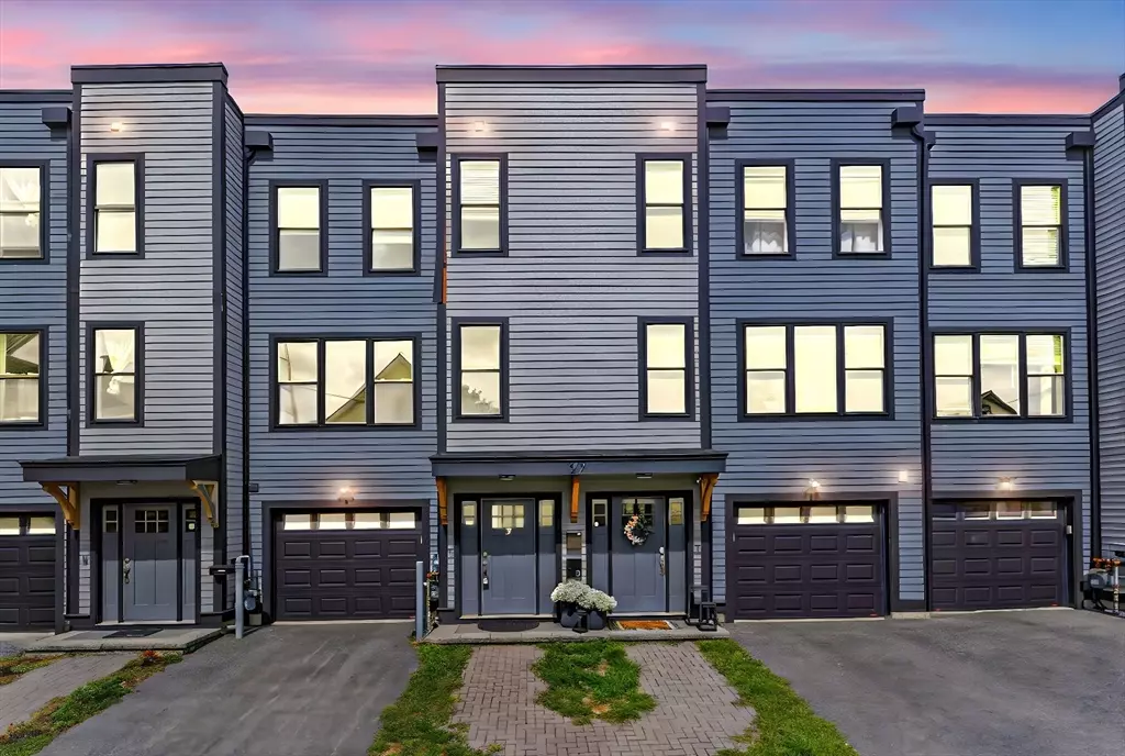 Everett, MA 02149,27 Carter St #2