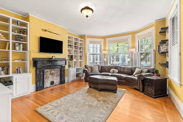 Salem, MA 01970,356 Essex Street #1