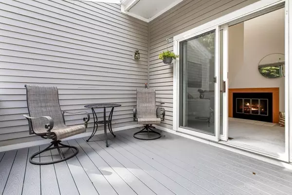 Peabody, MA 01960,402 Pine Brook Drive #402