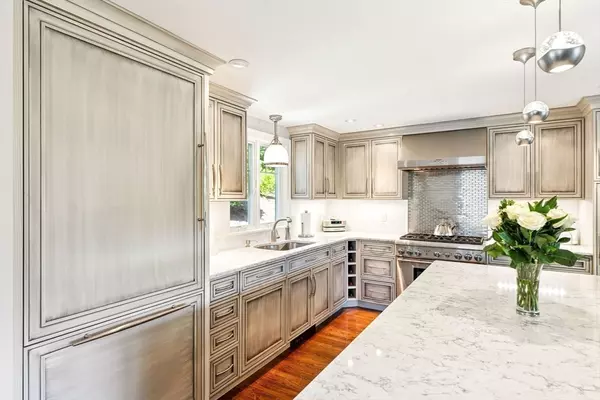 Weston, MA 02493,45 Forest Ridge Road