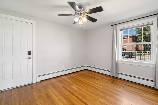 Waltham, MA 02453,188 River St #188