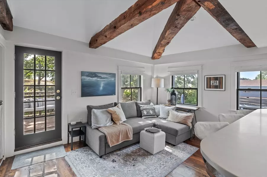 29 Front St #3, Marblehead, MA 01945