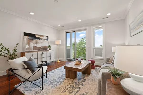 Medford, MA 02155,87 Medford St. #305