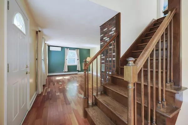 Freetown, MA 02702,15 Leonard Ave