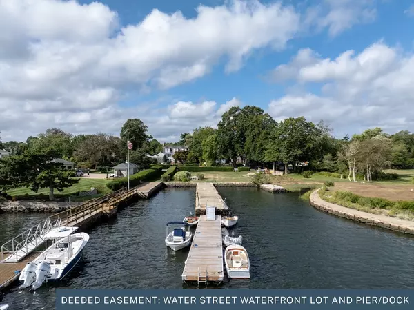 Marion, MA 02738,8-10 Vine St