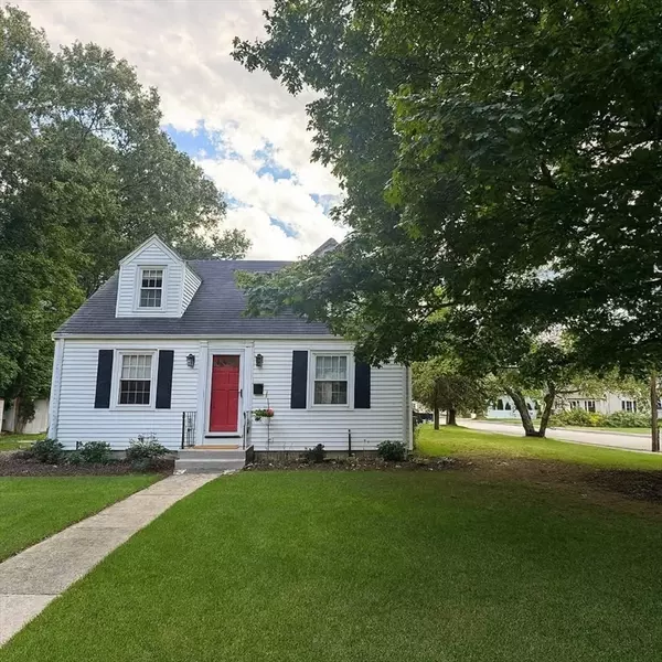 1 Windsor Ave, Natick, MA 01760