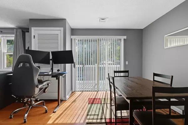 Taunton, MA 02780,450 Somerset Ave #6-6