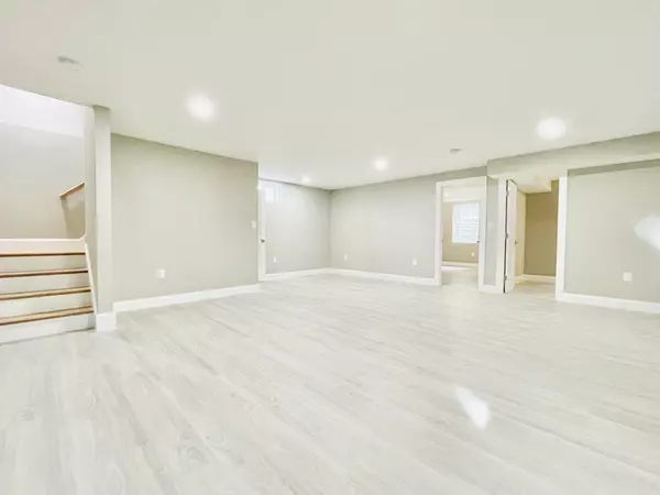 Revere, MA 02151,36 Bosson St #1