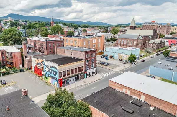 Holyoke, MA 01040,445-447 High St