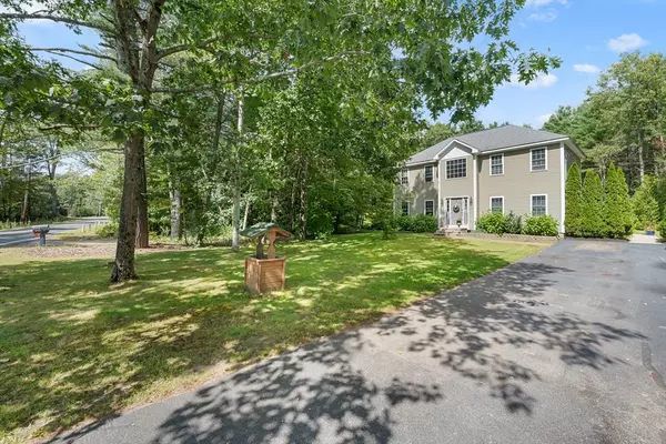Brimfield, MA 01010,97 Apple Rd