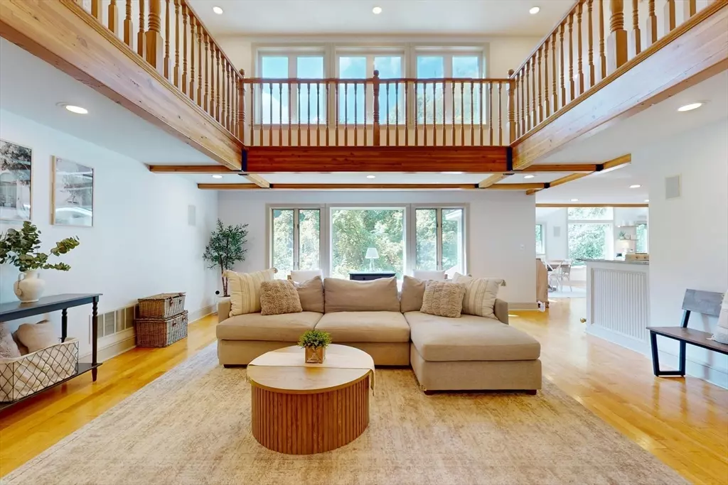 Lincoln, MA 01773,22 Old Cambridge Tpke