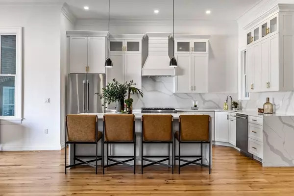 Boston, MA 02127,520 East Broadway #1