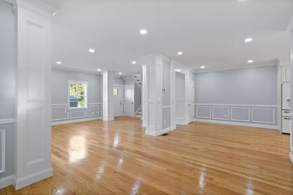 Watertown, MA 02472,98 Carroll St #98