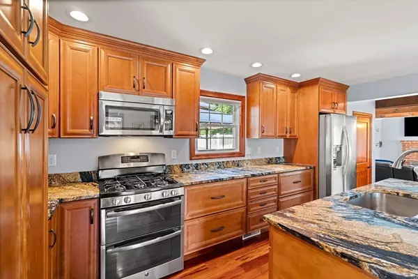 Merrimac, MA 01860,8 Glenn Road
