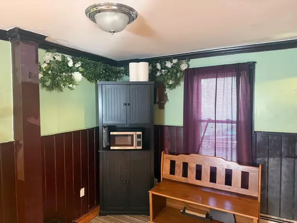 Taunton, MA 02780,11 Talbot Ave