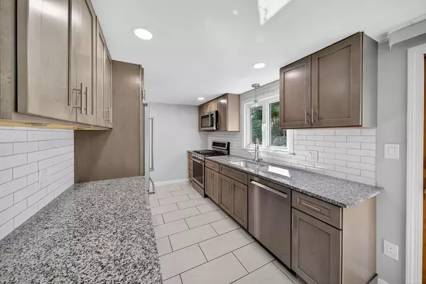 Somerset, MA 02726,601 Eastview Ave