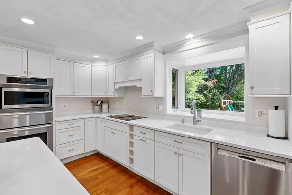 Wayland, MA 01778,208 Cochituate Road