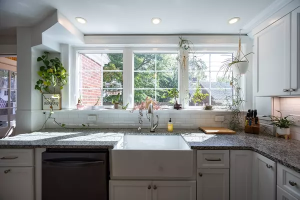 Framingham, MA 01702,25 Brewster Rd
