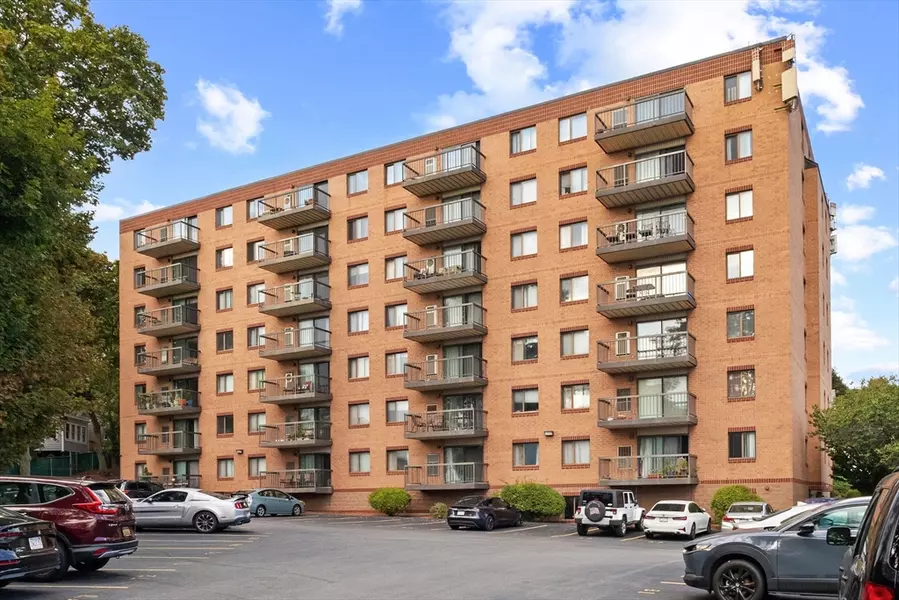 500 Salem St #708, Medford, MA 02155