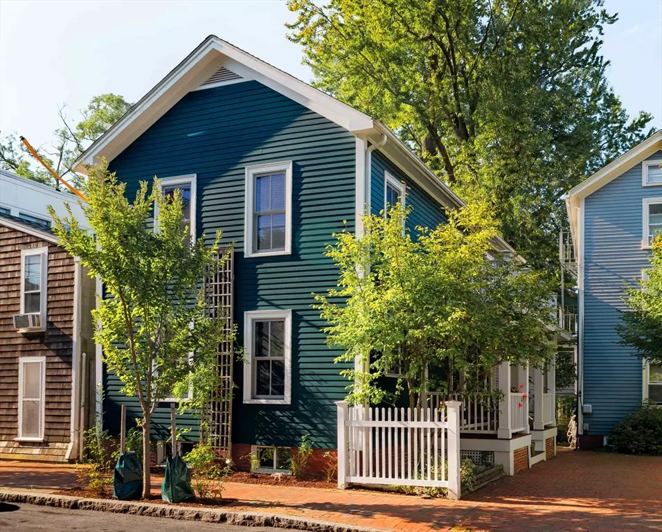 Cambridge, MA 02139,498 Franklin Street