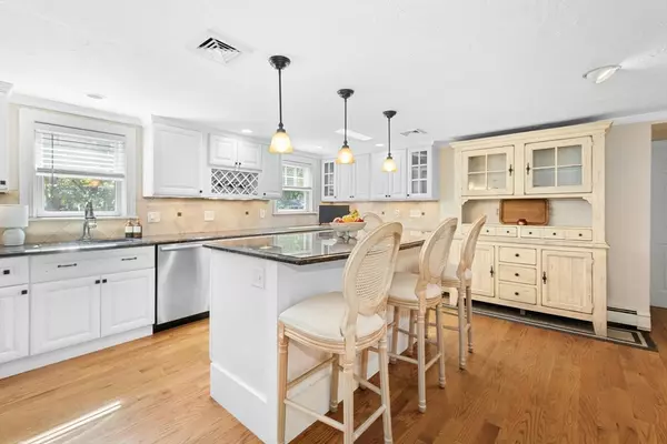 Ashland, MA 01721,8 Raymond Way