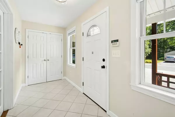 Ashland, MA 01721,8 Raymond Way