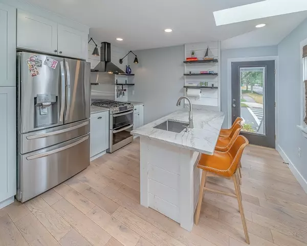 Newburyport, MA 01950,19 Jefferson St