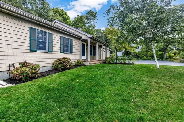 Bourne, MA 02559,6 Sherry Ln