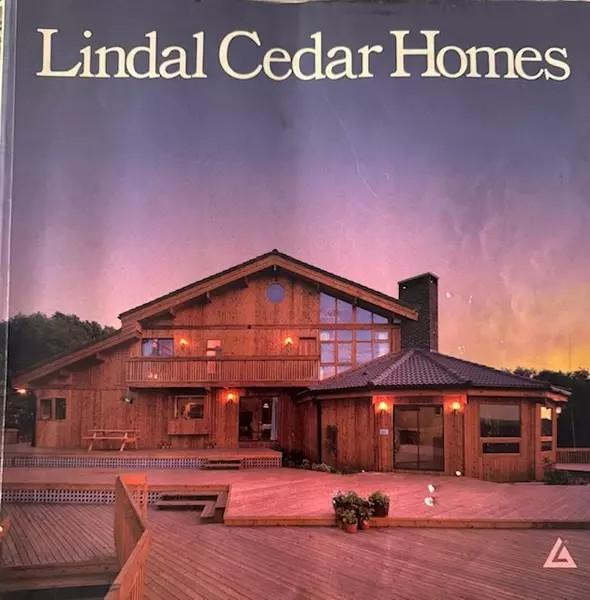 17 Blossom Ln, Berkley, MA 02779