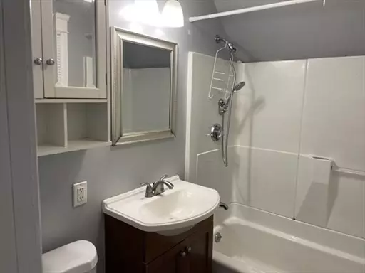 Worcester, MA 01602,2 Andy Rd #1