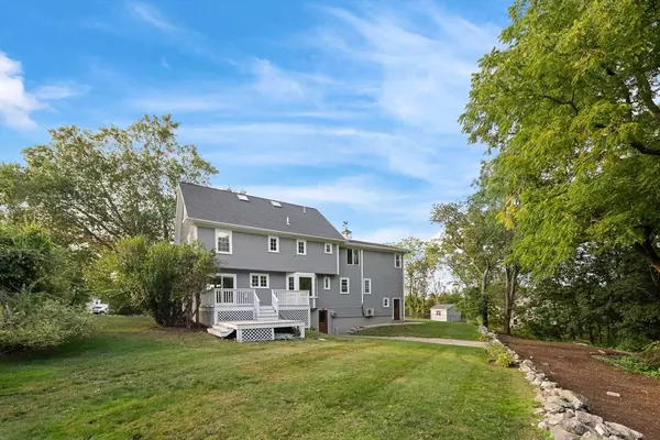 Hingham, MA 02043,93 Kilby