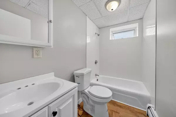 Fall River, MA 02720,130 High St