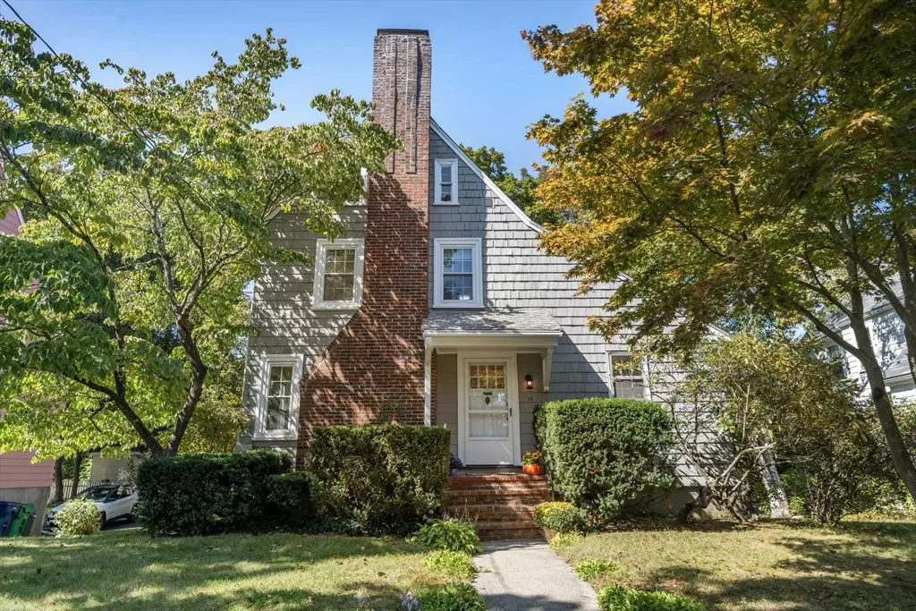 Newton, MA 02468,15 Allen Ave