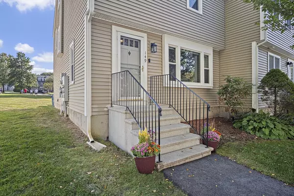 Tewksbury, MA 01876,149 Merrimack Meadows Lane #149