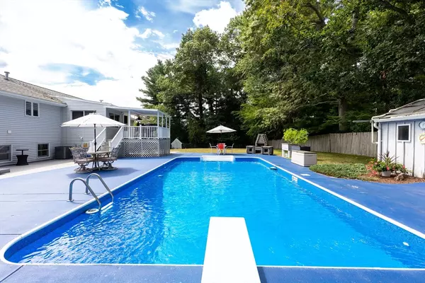 Rockland, MA 02370,55 Turner Rd