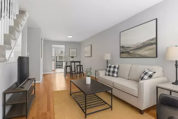 Haverhill, MA 01835,87 Farrwood Dr. #87