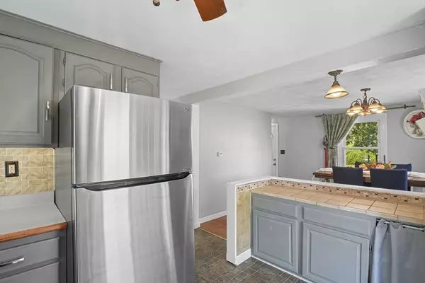Ludlow, MA 01056,199 Cady St
