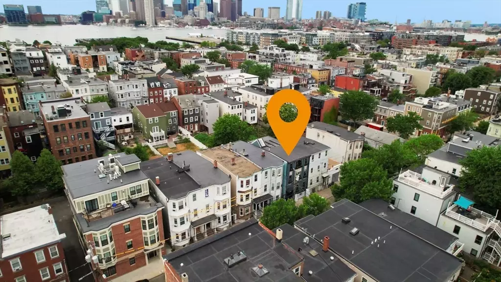 85 Everett St #3, Boston, MA 02128