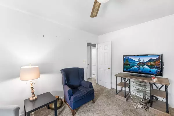 Stoughton, MA 02072,42 Amherst Rd