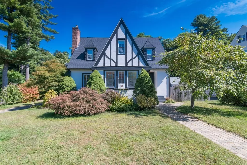 West Springfield, MA 01089,51 Craiwell Ave