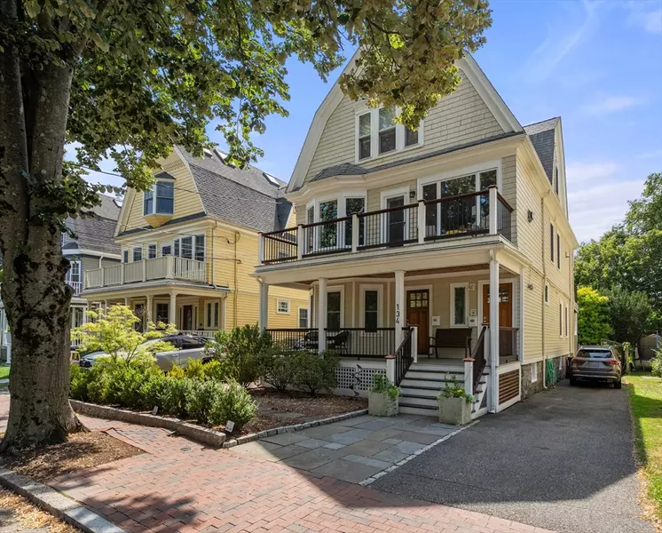134 Lexington Avenue #2, Cambridge, MA 02138