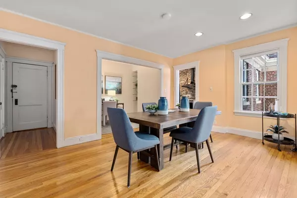 Cambridge, MA 02138,43 Linnaean Street #42A