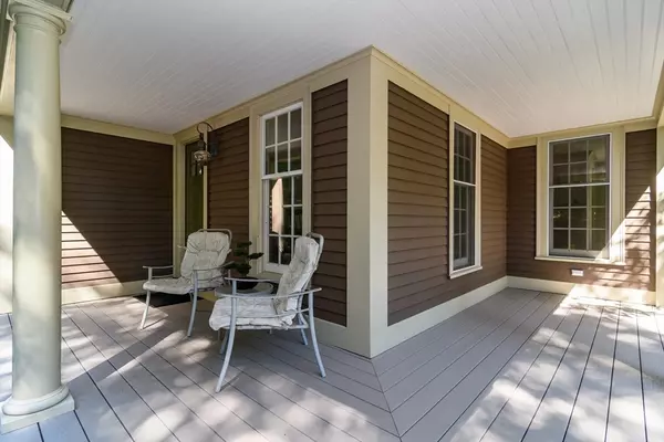 Westwood, MA 02090,1 Laura Lane