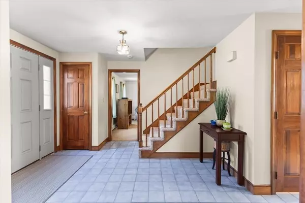 Bridgewater, MA 02324,260 Boxwood Lane