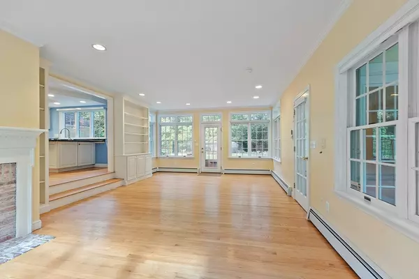 North Andover, MA 01845,234 Brentwood Circle