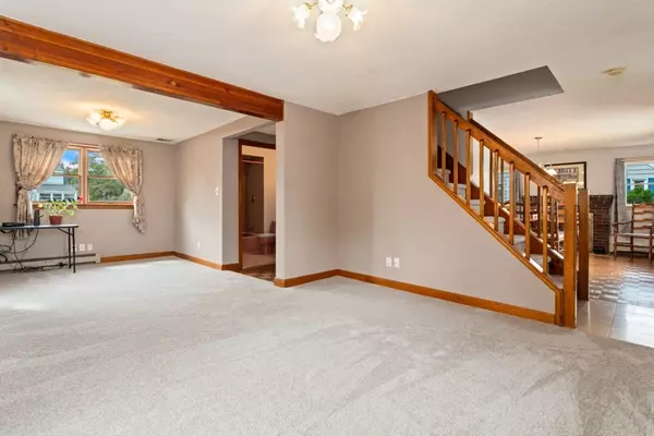 Peabody, MA 01960,19 Cedar Grove Ave