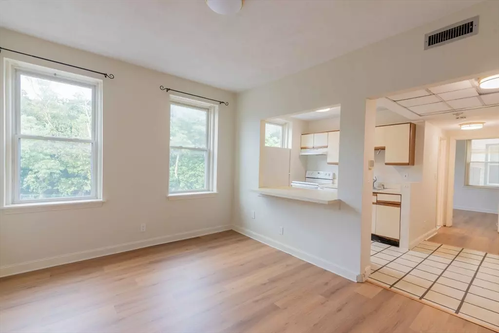 Boston, MA 02135,1411 Commonwealth Ave #303