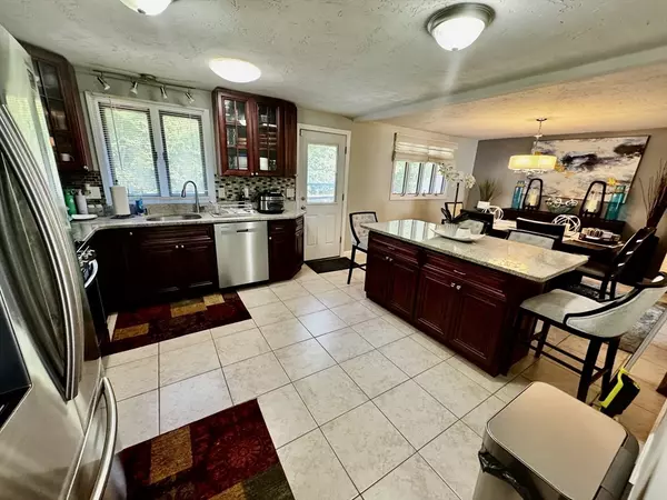 Randolph, MA 02368,65 Lheureux Cir