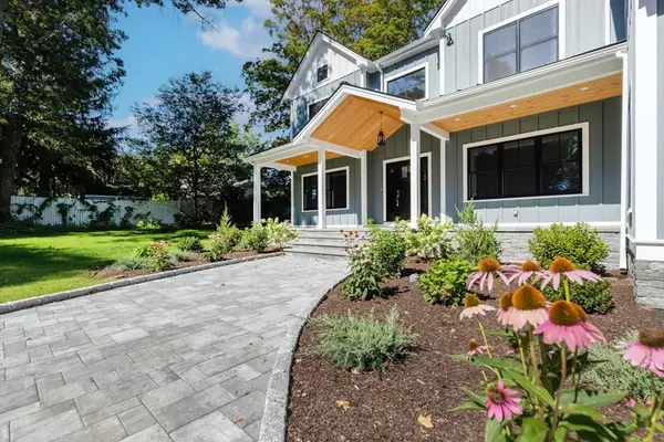 Northborough, MA 01532,15 Verjuniel Ave