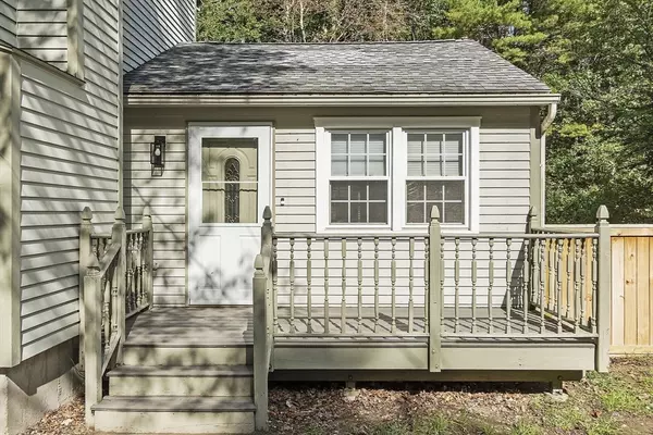 Townsend, MA 01469,6 Shirley Rd